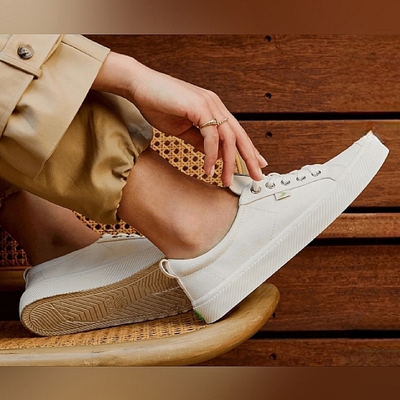 NEW Cariuma OCA Low Canvas Sneaker White cork & memory foam insole Sz 8.5 Wmn - Picture 8 of 12